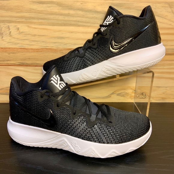 kyrie brooklyn shoes
